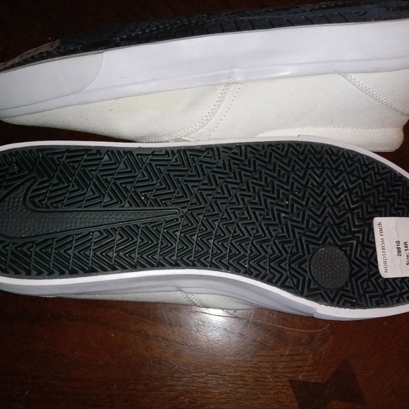 Nike SB slip on shoes - Picture 4 of 5